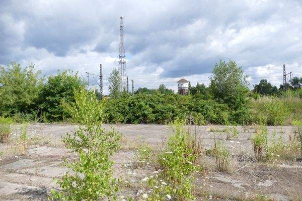 Grundstück        .jpeg