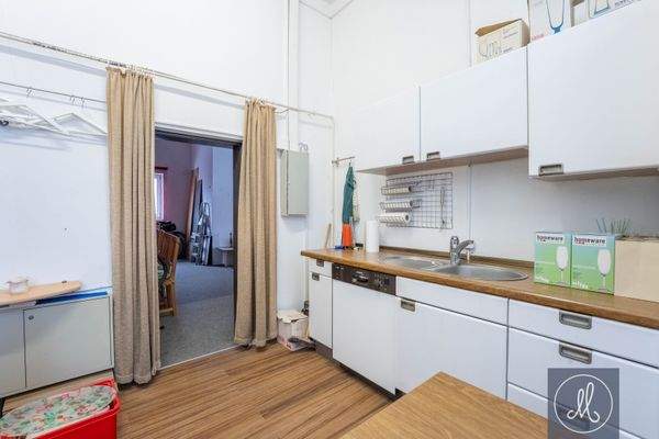 Gewerberäume EG - Einheit 1 von 2