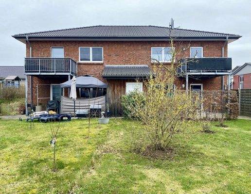 4) Außenansicht, Rückseite