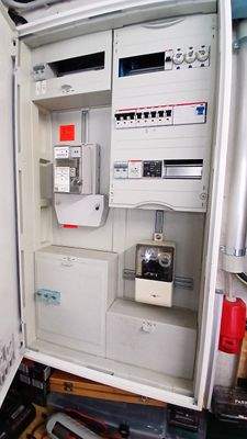 Zählerschrank i.d. Garage.jpg