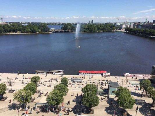 satellite-office-neuer-wall-10