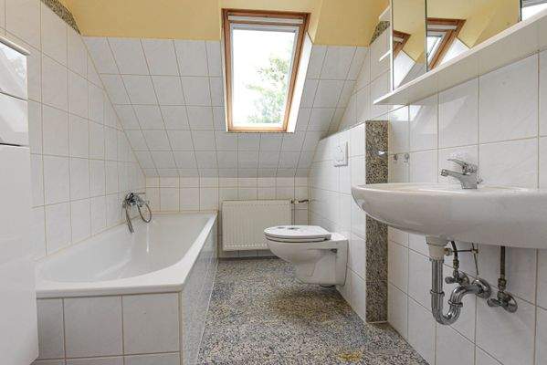 Duschbad mit Dachfenster 