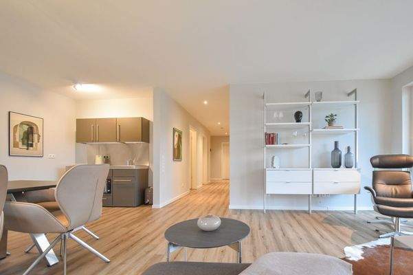  Blick in den Koch- und Flurbereich