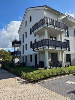 Hausansicht mit Balkon