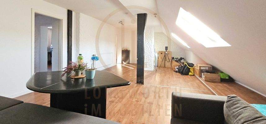 16-Tassi-Wohnperle-Wohnzimmer