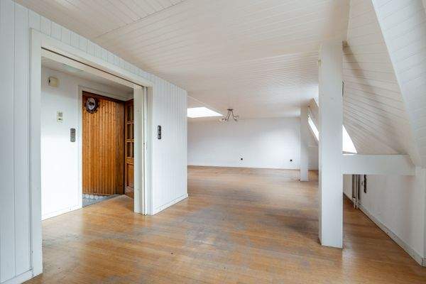 Lübeck-Mehrfamilienhaus-mit Gewerbeeinheit-in-zentraler-Lage-20