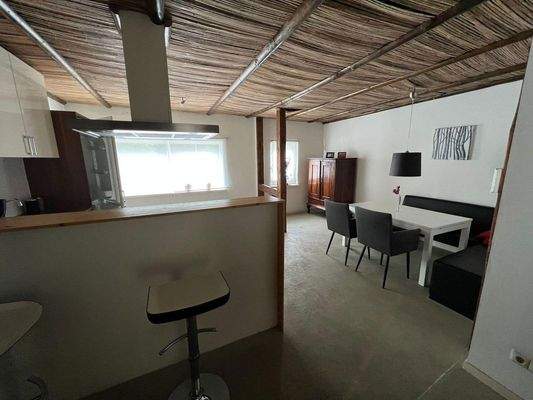 Blick Küche + Essplatz 