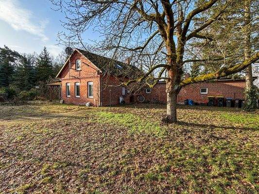 Grundstücksansicht 5