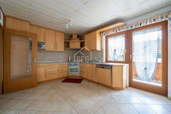 Küche miT Essbereich