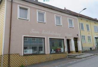 3812 Gr. Siegharts: Zinshaus zu kaufen