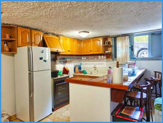 7de09d6a816e4eeda5cb80a9430c6bf9-original