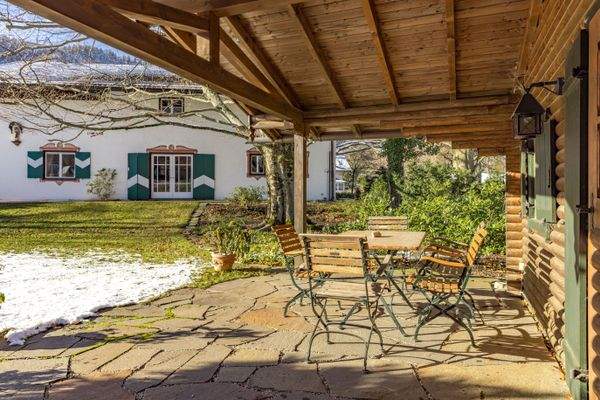 Terrasse vor dem Sommerhäuschen