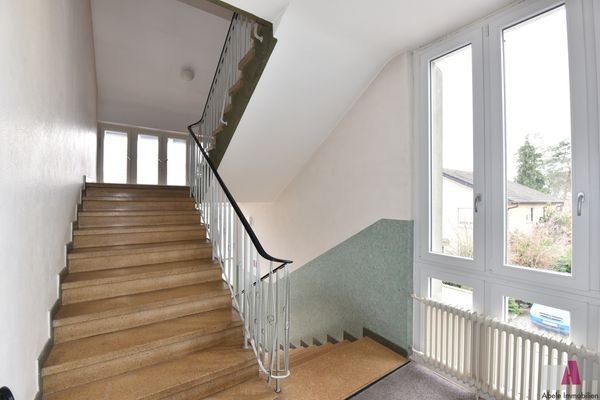 Treppenhaus zum OG