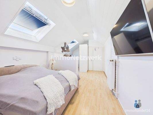 Schlafzimmer DG Haus 1