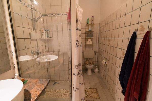 Badezimmer Einheit 1