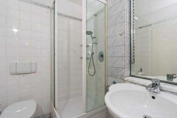 Badezimmer 1 (5,11 m²) ...