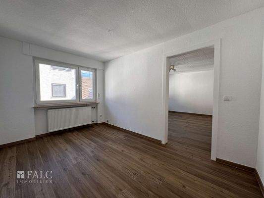 Schlafzimmer Straßenseite im Obergeschoss