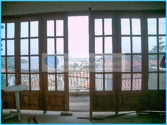 10f1025980b54f7e81ee1b7574b6c1f4-original