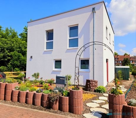 Einfamilienhaus - Ansicht von der Straße aus