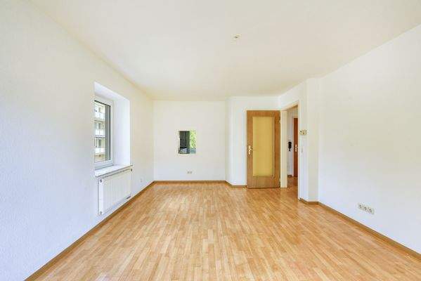 OG, Wohnen zur Durchreiche