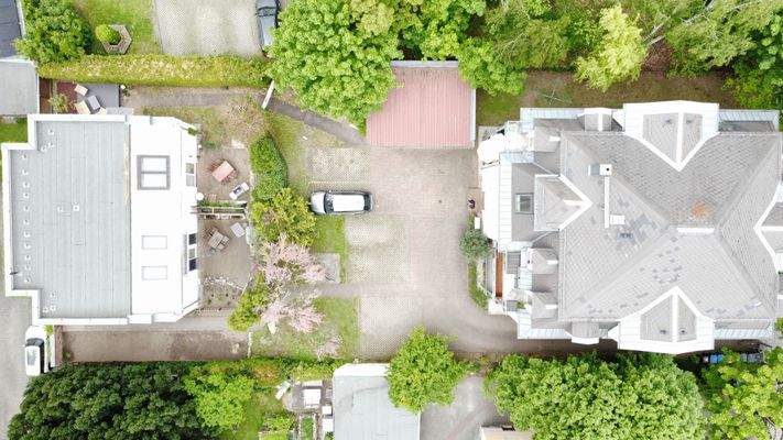 Grundstück von oben m- Vorder- u. Hinterhaus