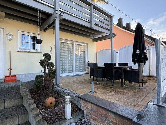 großzügige Terrasse