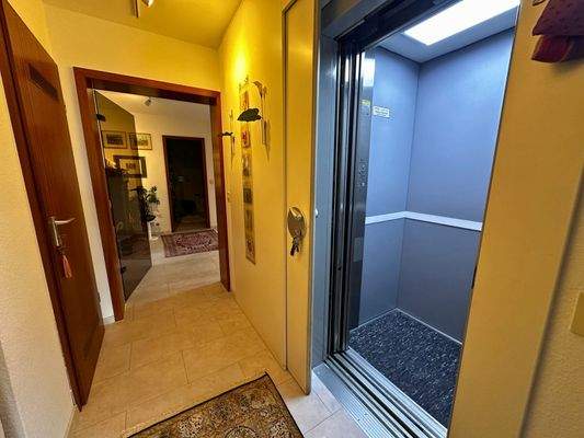 Aufzug direkt in die Wohnung