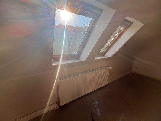 004020156800_302_358_14102025054032196