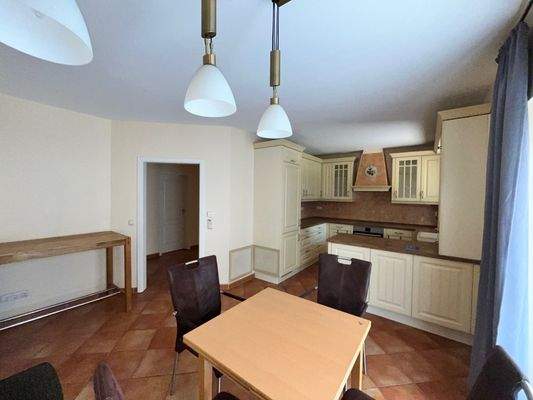 Küche und Essbereich