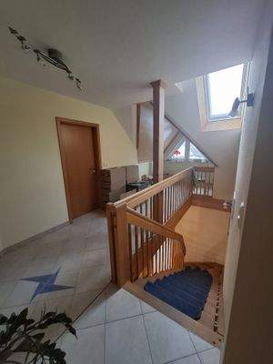 Galerieblick - Treppe ins EG