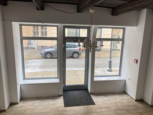 unterer Verkaufsraum