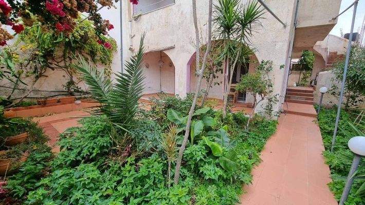 Kreta, Agia Pelagia: Tolles Haus mit 2 Wohnungen zu verkaufen