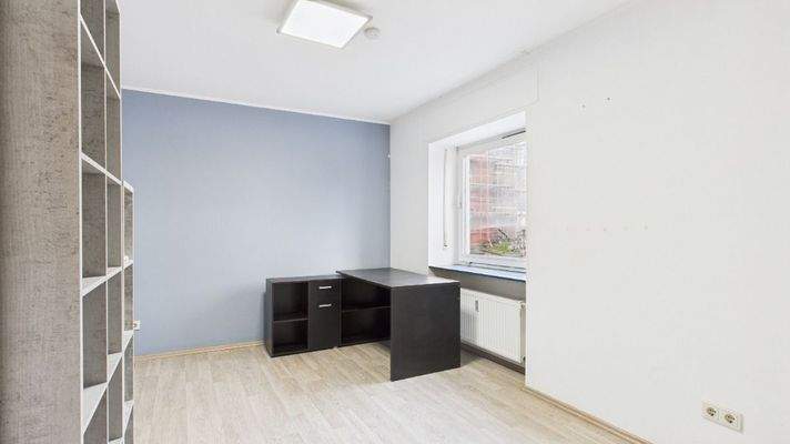 CAM04238G0-PR0053-STILL001