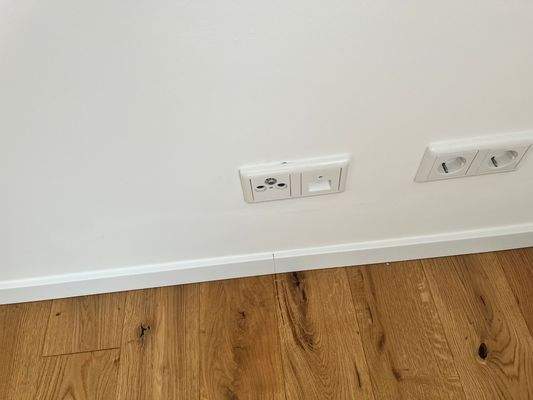 großzügige Elektrik