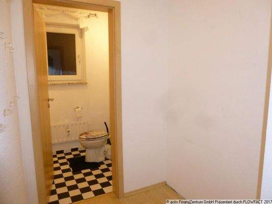 Garderobe mit Gäste-WC