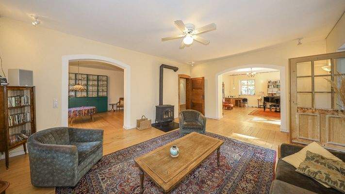 KITZIMMO-Historische Villa in idyllischer Lage kaufen - Immobilien Pinswang Tirol.