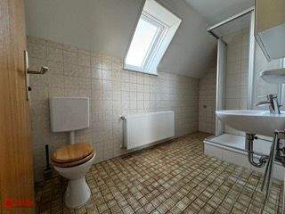 DHH2- DG-Bad mit Tageslicht