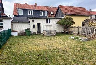 Rückansicht Garten /Nebengelass