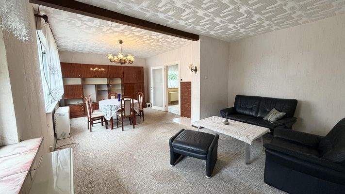 Wohnzimmer und Essbereich