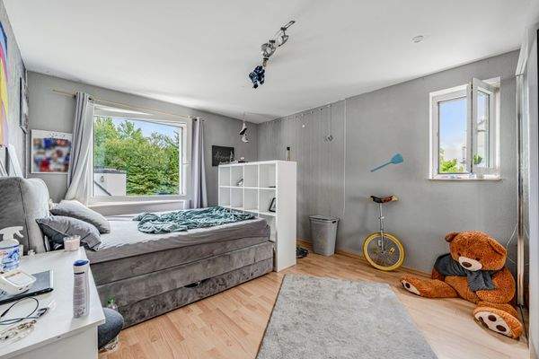 Großes Schlafzimmer