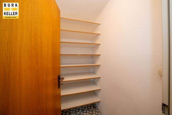 Vorratsraum an der Küche