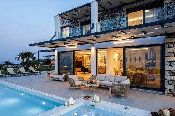 Kreta, Kefalas: Erstaunliche Steinvilla mit Meerblick und Pool zu verkaufen