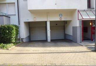 Tiefgarageneinfahrt