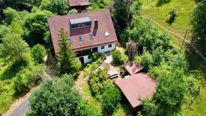 Haupthaus mit Zeltbereich