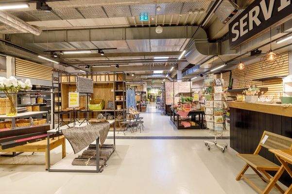 Verkaufsfläche Innen 4