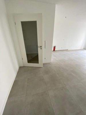 Glastüre in den Küchen-Essbereich.jpg