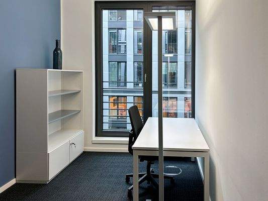 Regus_Kapstadtring 7, Hamburg_Germany_Centre 4643_