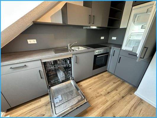 Küche samt Geräten