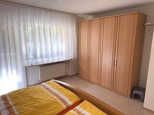 DG_Schlafzimmer mit Balkon