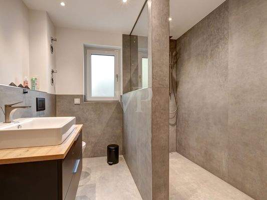 Einliegerwohnung Bad